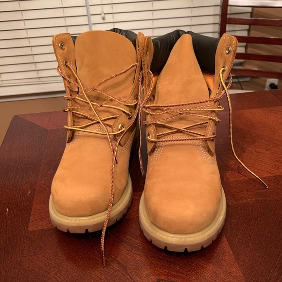 Size 11.5 Timberlands - Picture 1 of 1